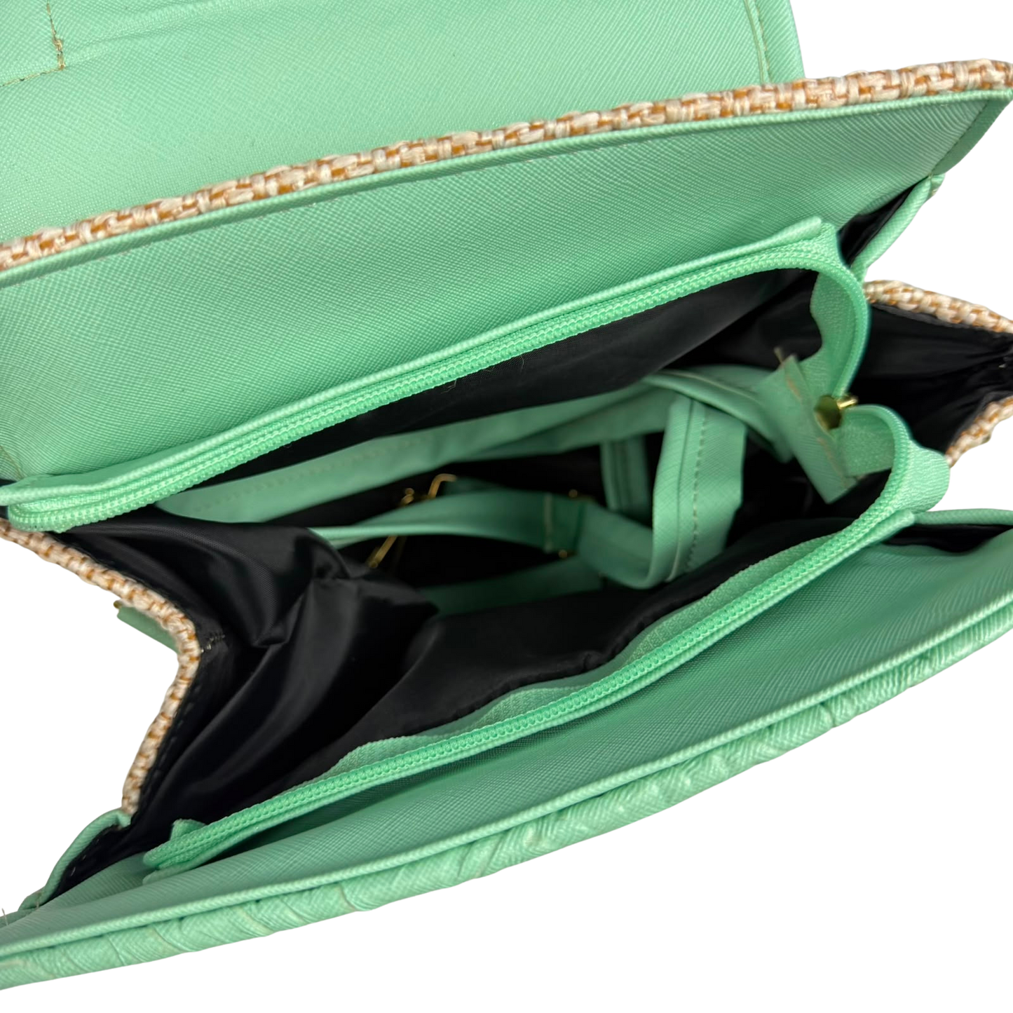 Mochila y Bolso de Mano Artesanal Verde Menta con Bordado Floral Mexicano