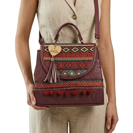 Mochila y Bolso de Mano Artesanal Color Vino con Bordado Geométrico Étnico