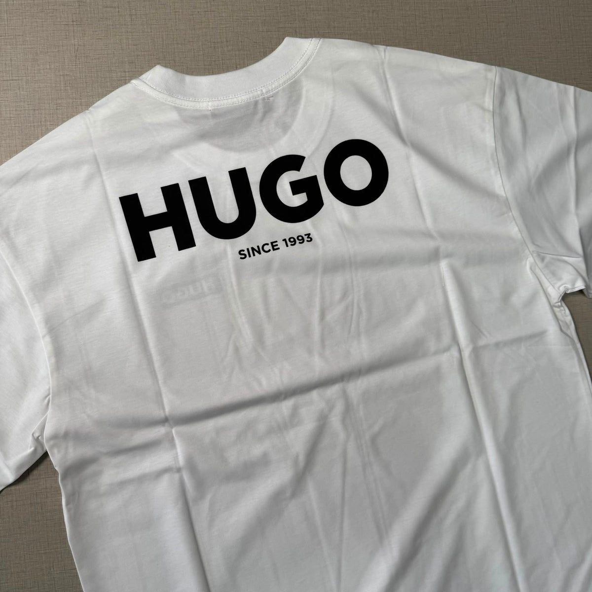 Playera Casual Cuello Redondo Blanca Oversize - Talla S | Ropa de Caballero